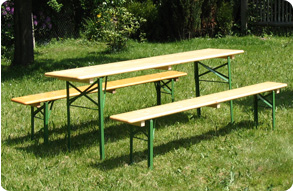 Festzeltgarnitur mit Festzelttisch und Festzeltbank